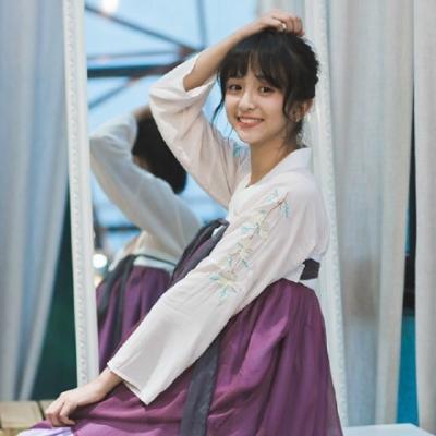 女生黑色衣服高冷头像图片