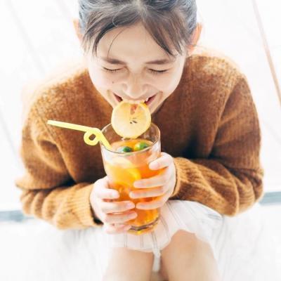 女生黑色衣服高冷头像图片