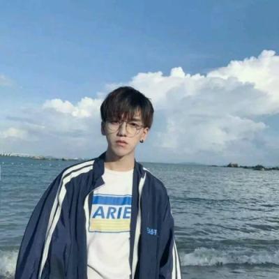 特别冷漠的男生头像动漫图片