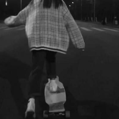 气质女生侧脸背影头像图片