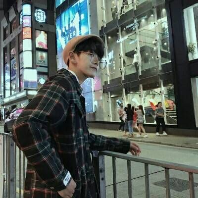 清新干净帅气动漫男生十字架头像图片图片
