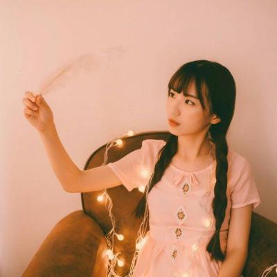 qq头像女生个性戴帽子图片