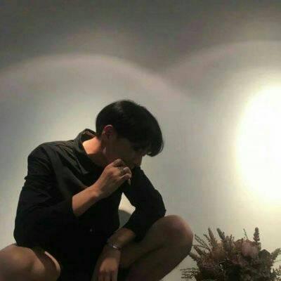2018qq头像伤感男生街头头像图片