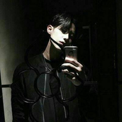 2018qq头像伤感男生街头头像图片