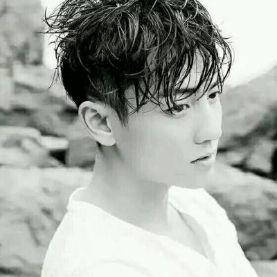 2018qq头像伤感男生街头头像