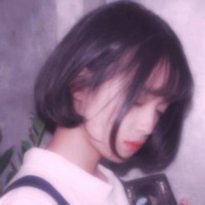 头像漫画女生短发女生图片