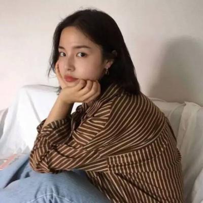头像漫画女生短发女生图片