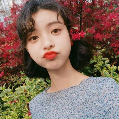 qq头像女生霸气动态图片