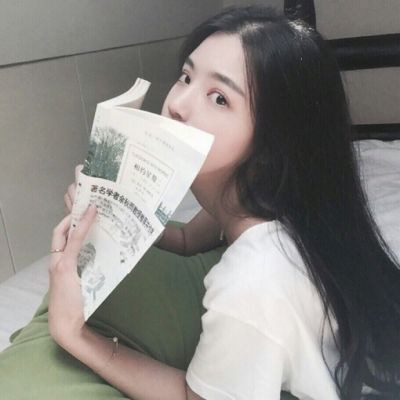 女生抽烟伤感带字头像图片