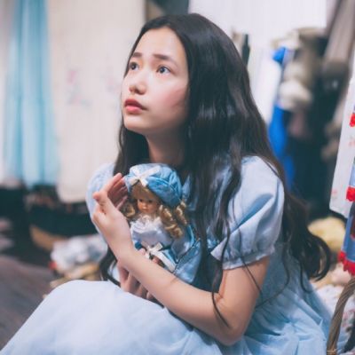女生抽烟伤感带字头像图片