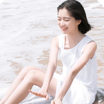 女生抽烟伤感带字头像图片