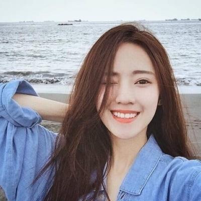 qq海边女生背影头像
