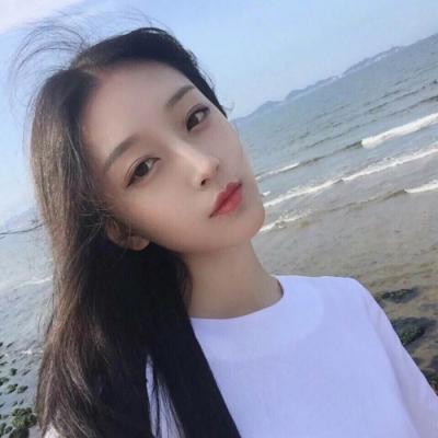 qq海边女生背影头像图片