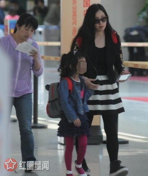 陶虹徐峥几个孩子 徐小宝是陶虹的大女儿吗图片