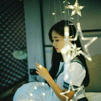 梦幻唯美意境女生头像图片