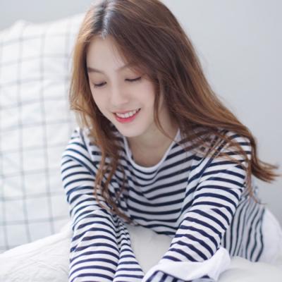 动漫女生头像可爱星空图片