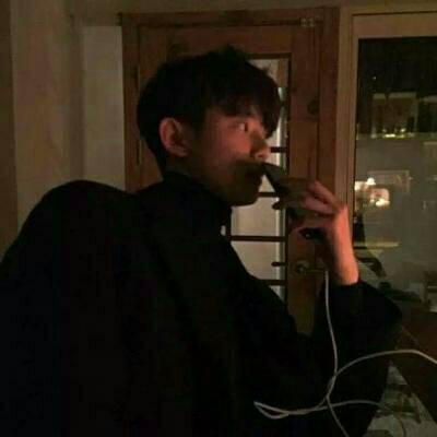非主流伤感帅气男生头像日漫冷酷图片