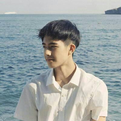 2018qq头像qq男生背影头像带公式图片