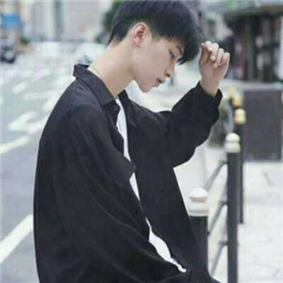 帅气冷酷有个性的游戏里的人物头像男生图片