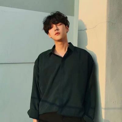 成熟简单干净的水汽男生和女生是闺蜜头像图片大全图片