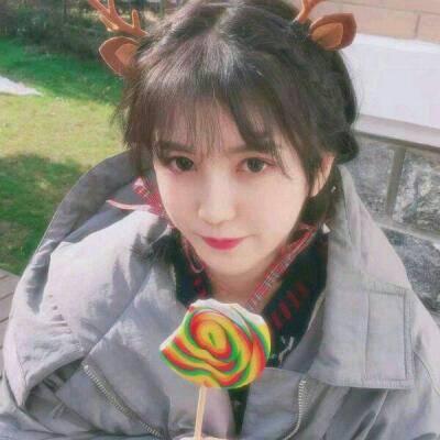 qq女生闺密头像背影图片