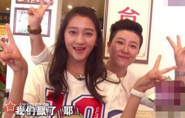 关晓彤同父异母的姐姐是谁 演员关晓彤有几个兄弟姐妹图片