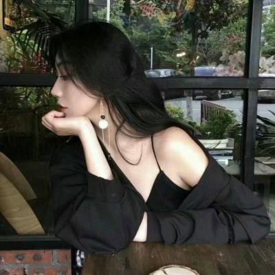 女生QQ头像背影可爱图片