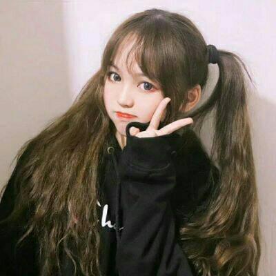 qq头像女生穿牛仔外套图片