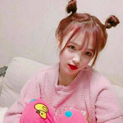 qq头像女生穿牛仔外套图片