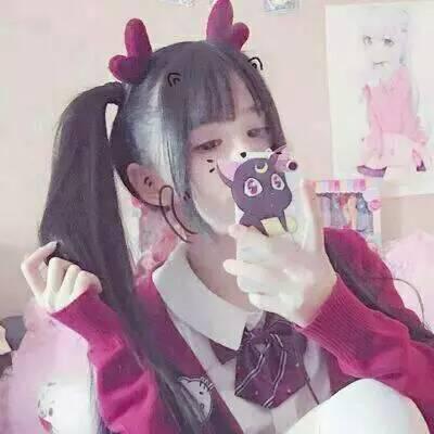 qq头像女生穿牛仔外套图片