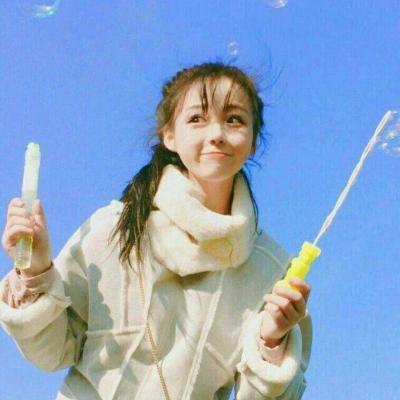 qq头像女生穿牛仔外套图片