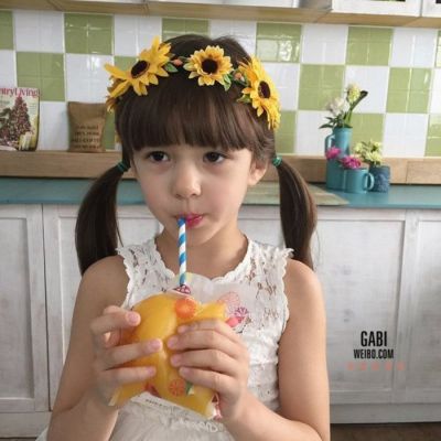 qq女生头像韩国背影图片