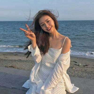 透明键盘女生头像大全图片