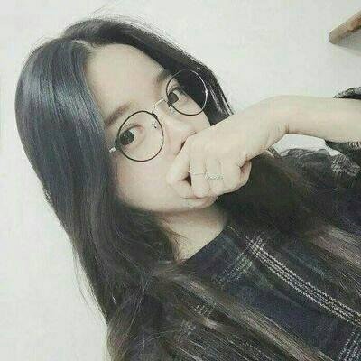 短发侧面图片女生头像图片