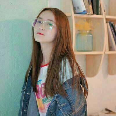 短发侧面图片女生头像图片