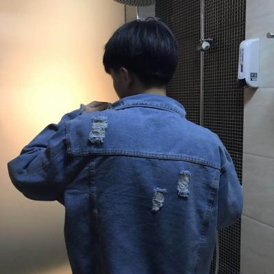 热门伤感帅气的唯美孤独背影动漫头像男生