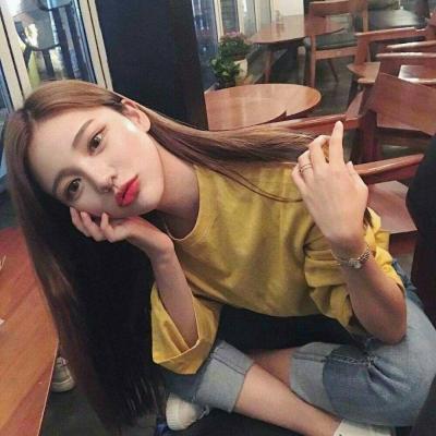 QQ头像动漫女生下身图片