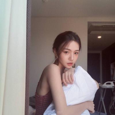 qq头像高清大图女生图片