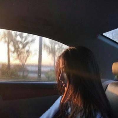 背面短发女生头像图片图片