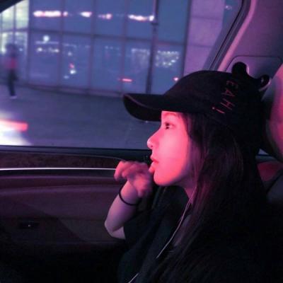 背面短发女生头像图片图片