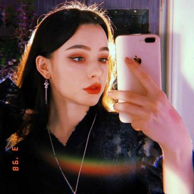 伤感头像女生短发女生图片