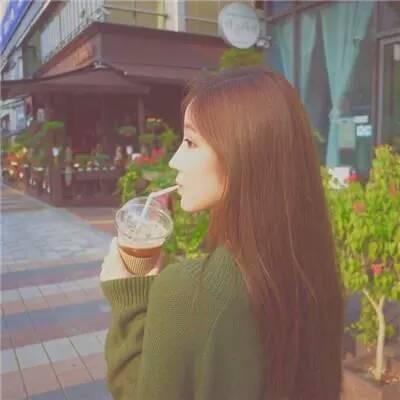 女生霸道带字头像超拽图片