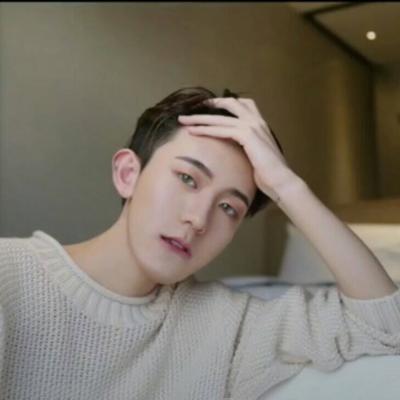 2018qq头像动漫头像男生坏笑图片