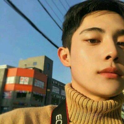 帅一点的男生霸气戴帽子头像图片