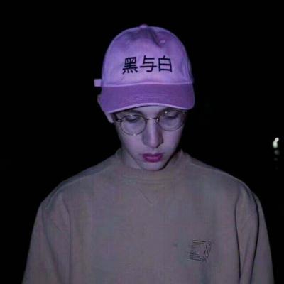 最新颓废头像男生伤感图片