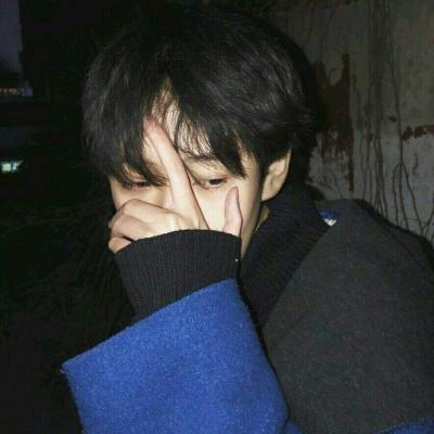 最新颓废头像男生伤感图片