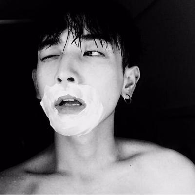2018头像欧美风男生背影图片