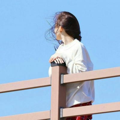 qq女生头像背影时尚图片