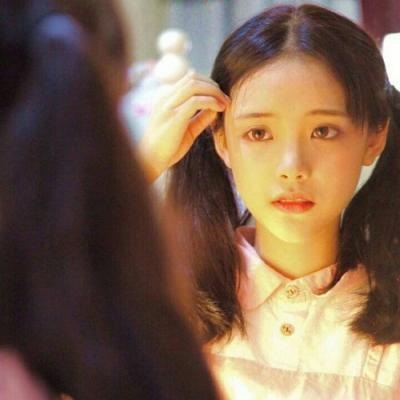 qq闺蜜黑白头像女生图片