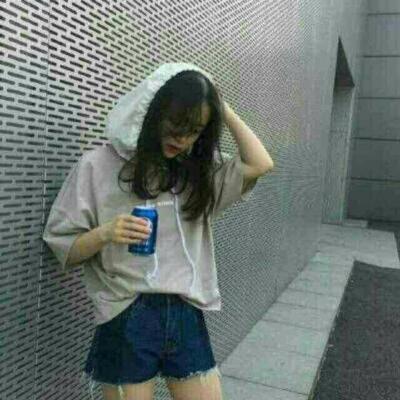好看的女生头像图片远图片